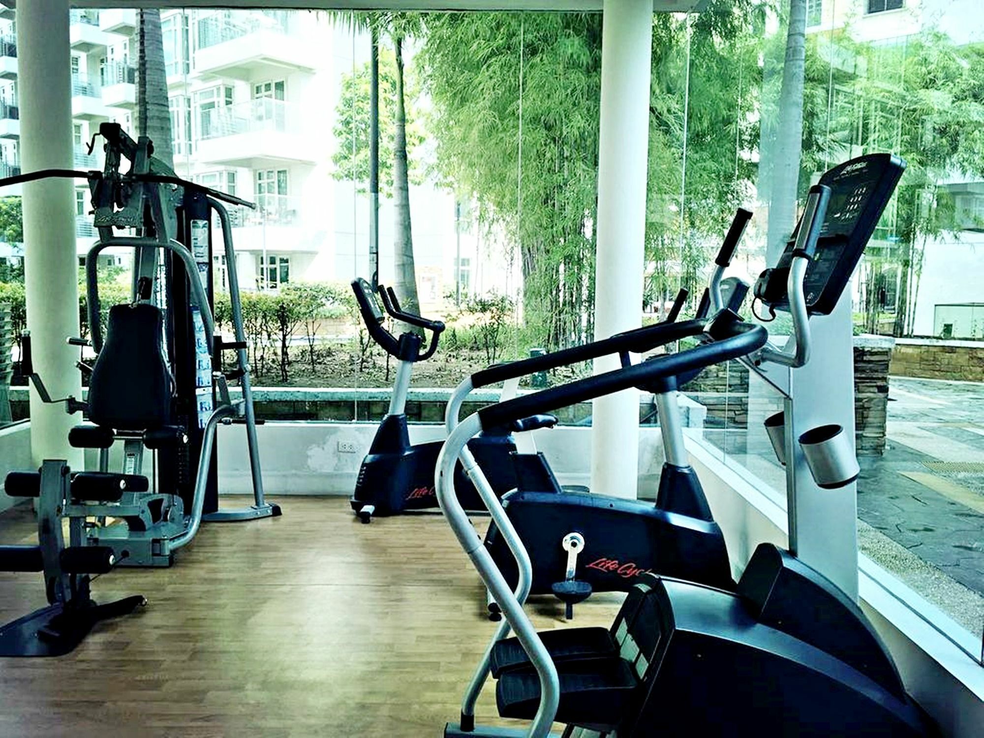 Maxstays - Max Style @ The Parkside Villas Pasay Ngoại thất bức ảnh